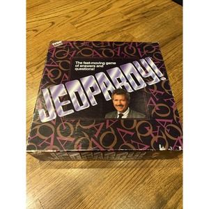 1992 JEOPARDY CLASSIC TRIVIA BOARD GAME - TYCO Games ALEX TREBEK Vintage